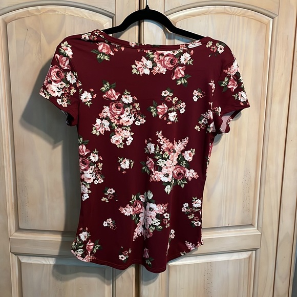 Ladies Medium Shirt - Picture 2 of 2